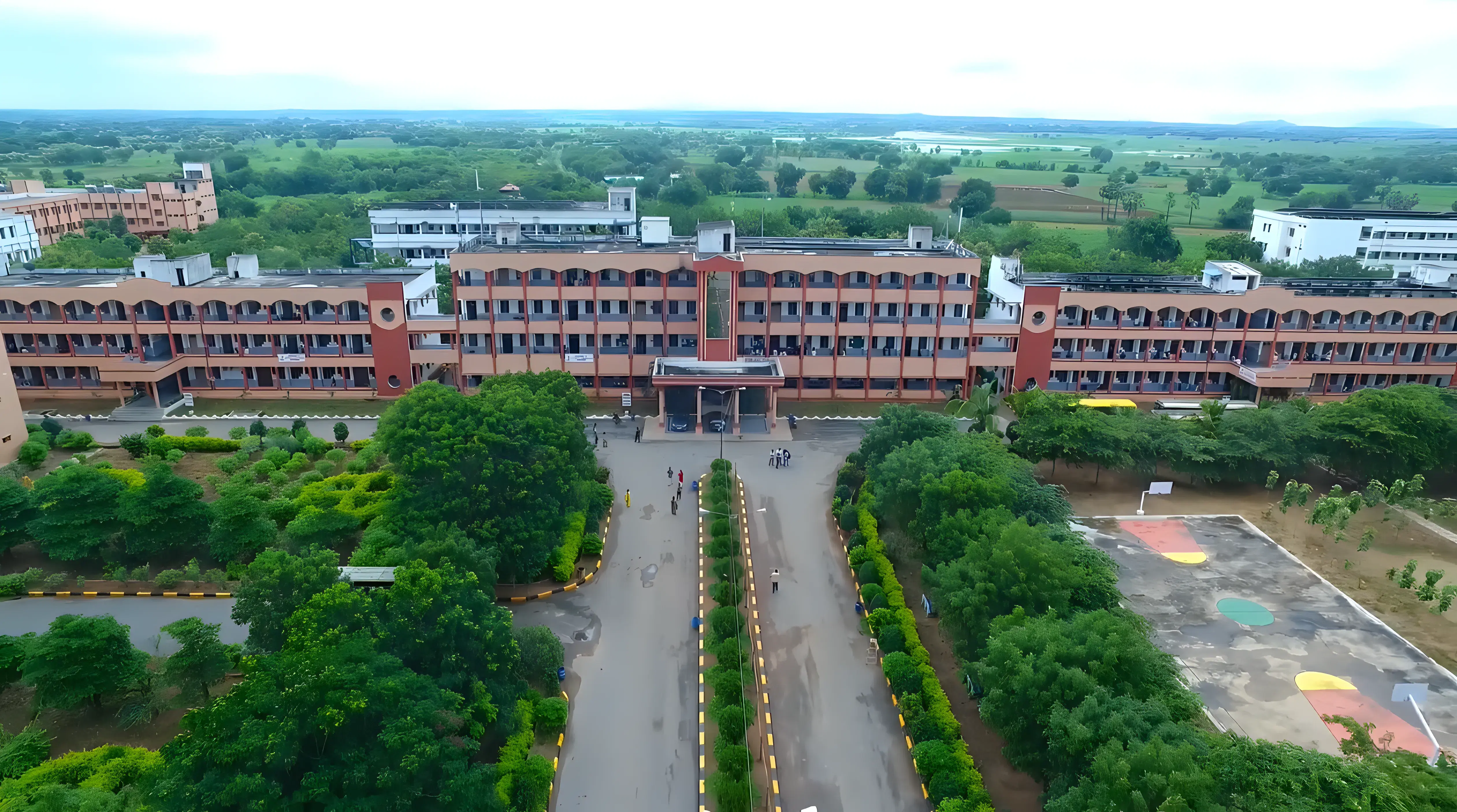 Balaji Institute of Technology and Science Warangal campus photo 2